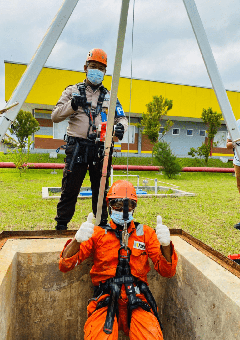 Confined Space | 828 Cable System Inc