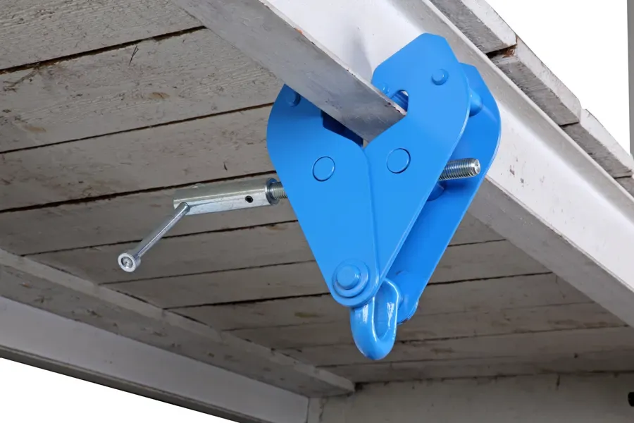Corso beam clamp for man riding