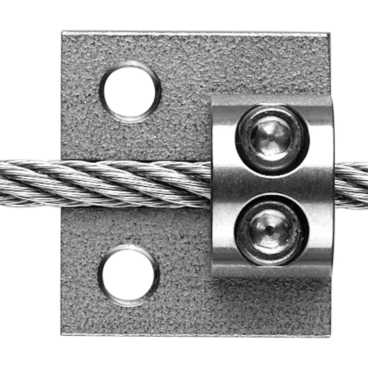 Connecting wire rope clamp self-assembly